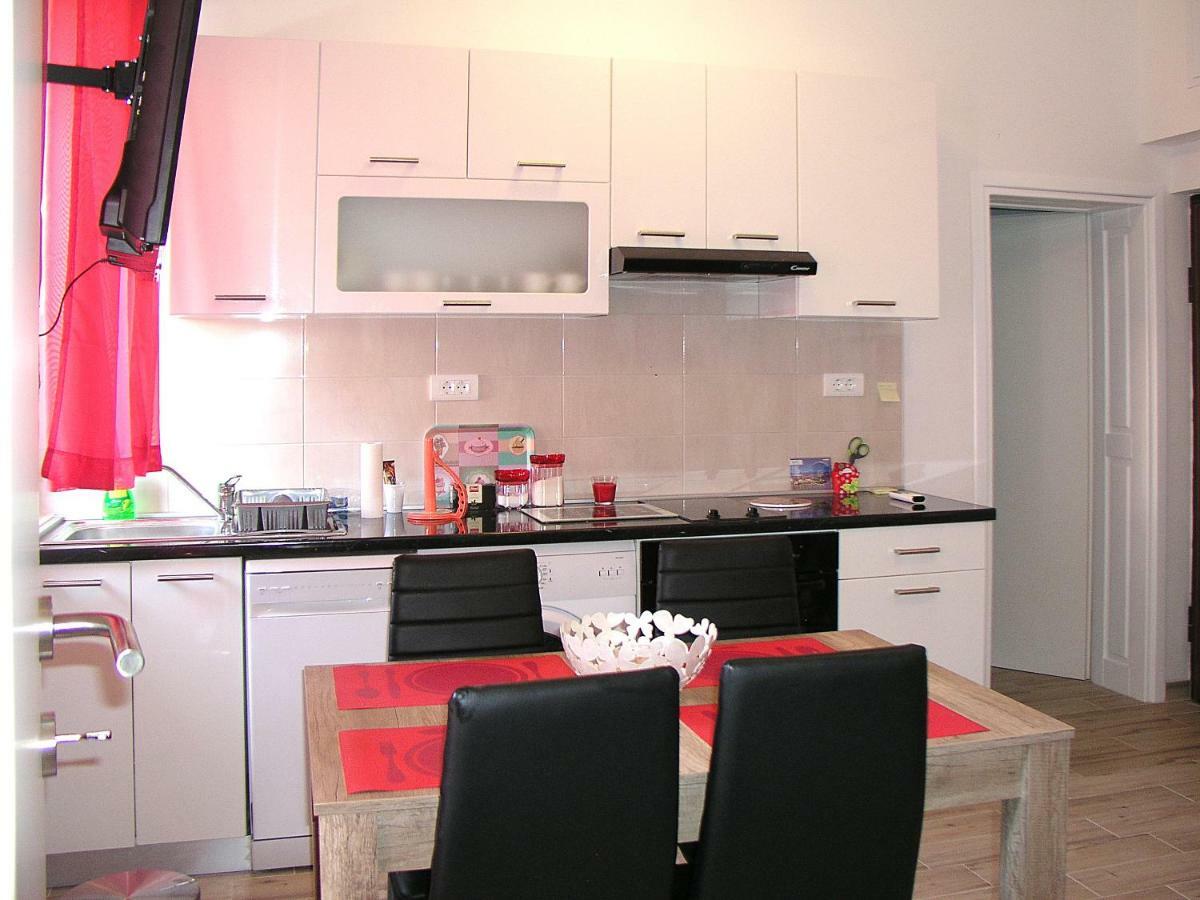 Apartmani Klara I Gracia Σπλιτ Εξωτερικό φωτογραφία